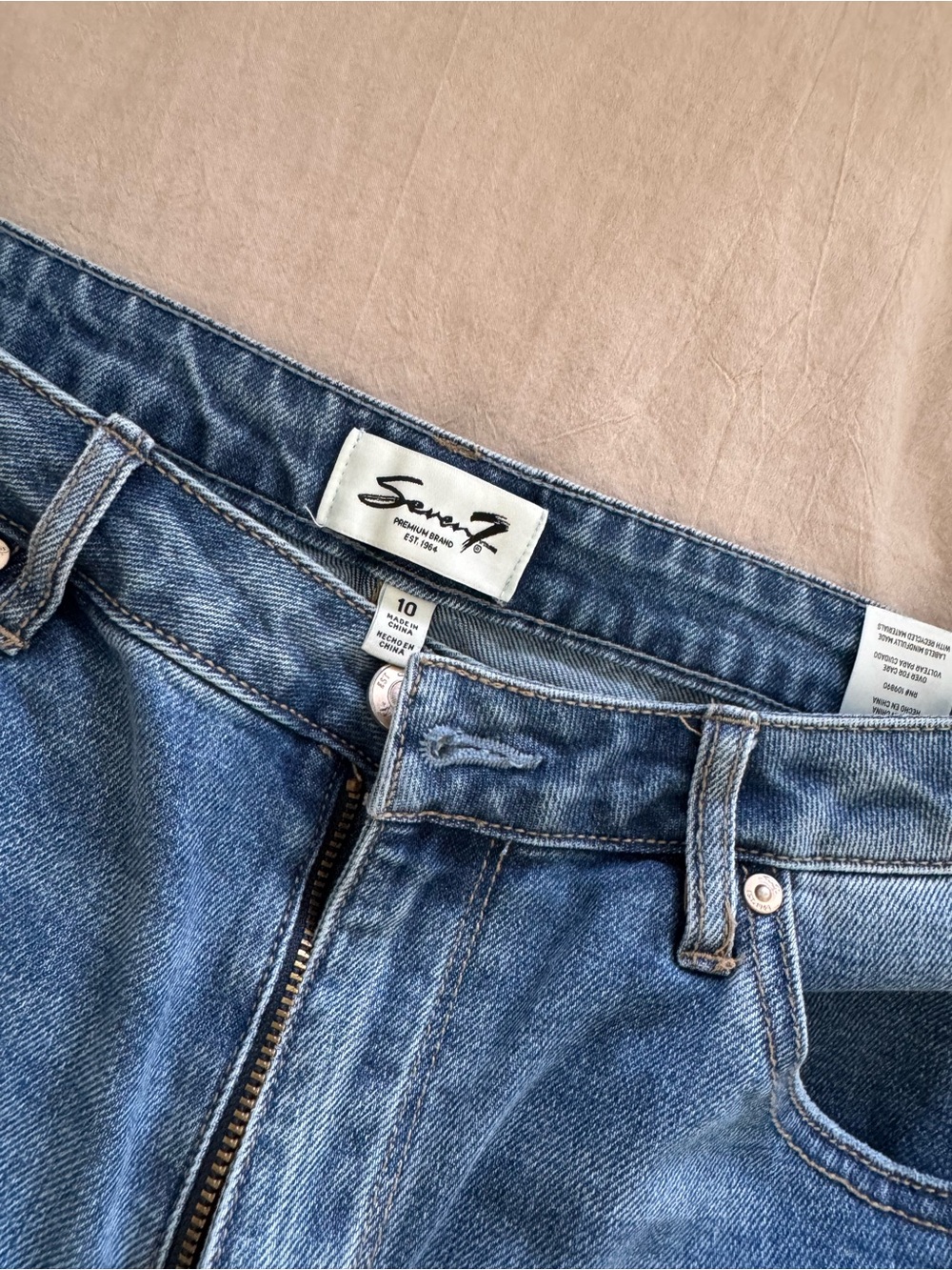 Seven7 Women’s Loose Straight Blue Denim Jeans size 10